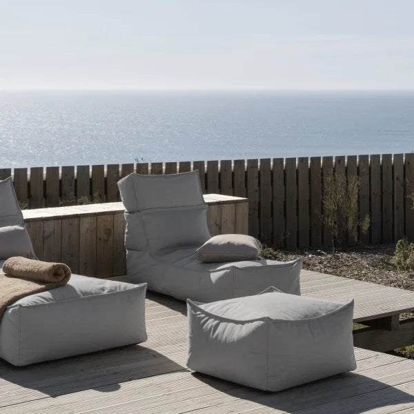 stay outdoor hocker